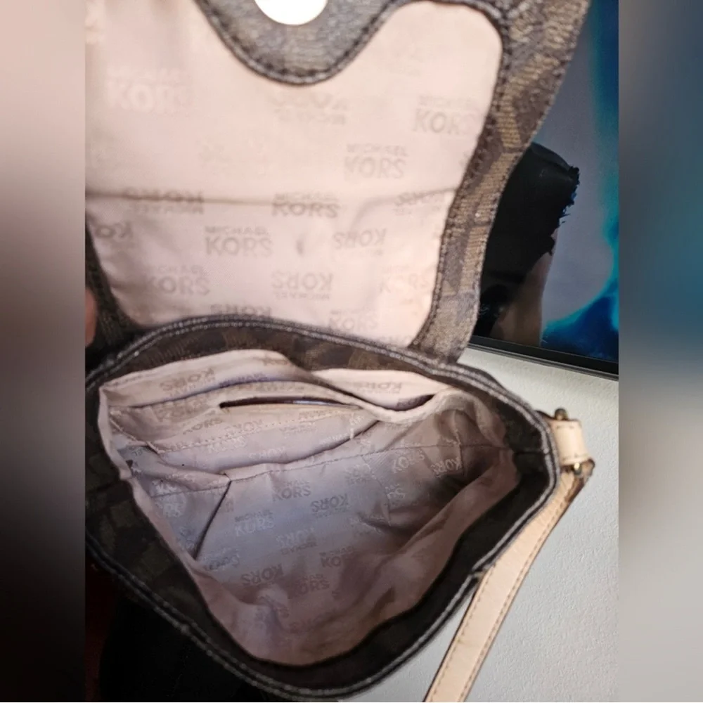 Michael Kors Dark Brown Crossbody Bag - Picture 7 of 7